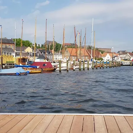 Apartment Hansekoje Mit Balkon Direkt Am Hafen