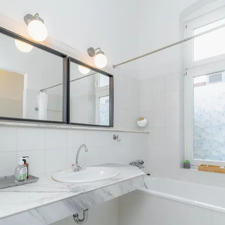 Hansekoje Direkt An Der Hafenspitze *