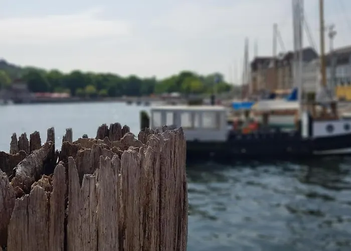 Hansekoje Direkt An Der Hafenspitze *